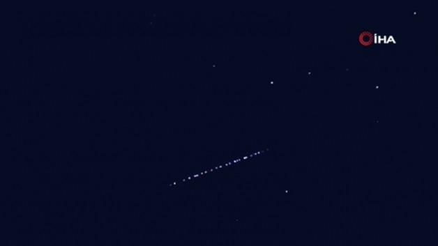 Elon Musk’ın Starlink uyduları Van Gölü semalarında Elon Musk’ın Starlink uyduları Van Gölü semalarında