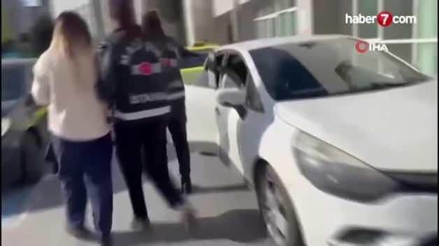 Beykoz Belediye Başkan Yardımcısı Fidan Gül gözaltna alındı Beykoz Belediye Başkan Yardımcısı Fidan Gül gözaltna alındı