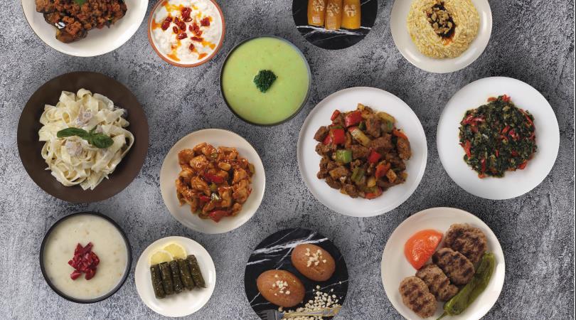 Peynirli Domatesli Közlenmiş Patlıcan Salatası Peynirli Domatesli Közlenmiş Patlıcan Salatası