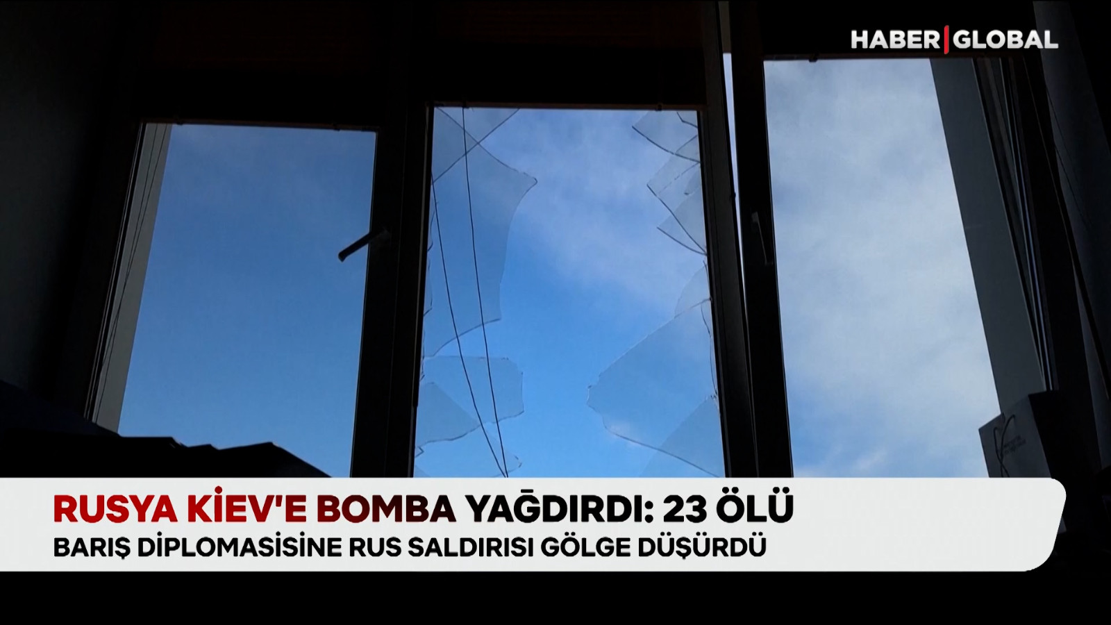 Rusya Kiev’e bomba yağdırdı: 23 ölü! Rusya Kiev’e bomba yağdırdı: 23 ölü!