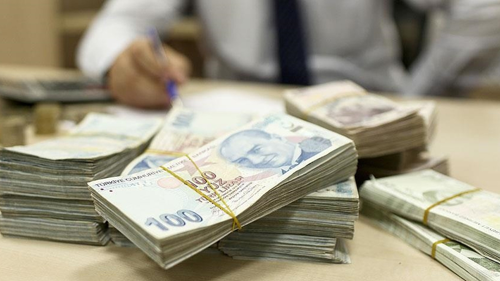 Emekli promosyonları 1 Eylül’de güncelleniyor! En yüksek ve en düşük tutar belli oldu Emekli promosyonları 1 Eylül’de güncelleniyor! En yüksek ve en düşük tutar belli oldu