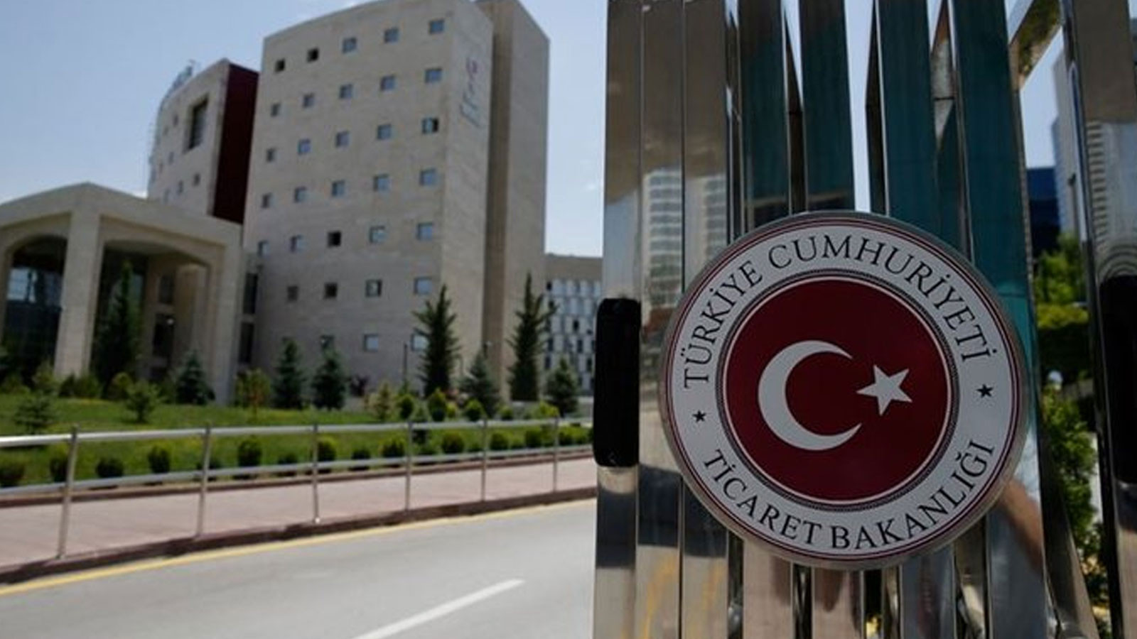 Ticaret Bakanlığı ekipleri kırtasiye ve okul ürünleri denetimlerini yoğunlaştırdı Ticaret Bakanlığı ekipleri kırtasiye ve okul ürünleri denetimlerini yoğunlaştırdı