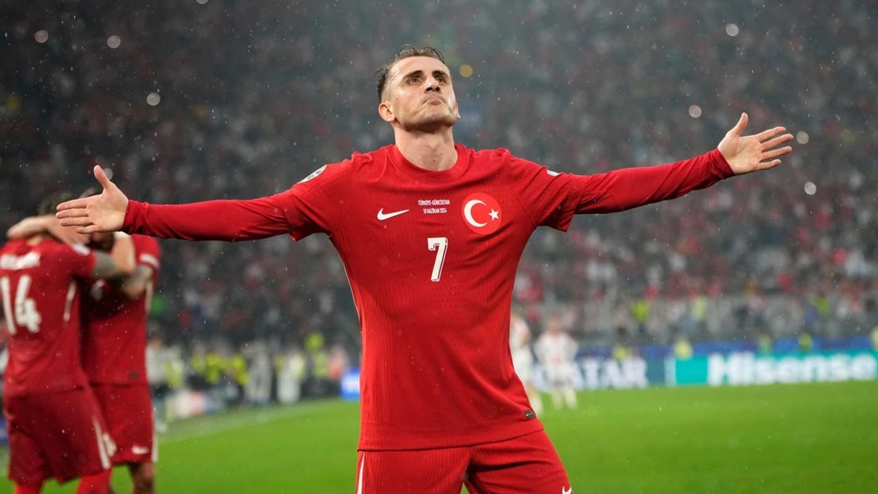 Fenerbahçe’nin Kerem Aktürkoğlu transferine FIFA soruşturması açıldı. Fenerbahçe’nin Kerem Aktürkoğlu transferine FIFA soruşturması açıldı.