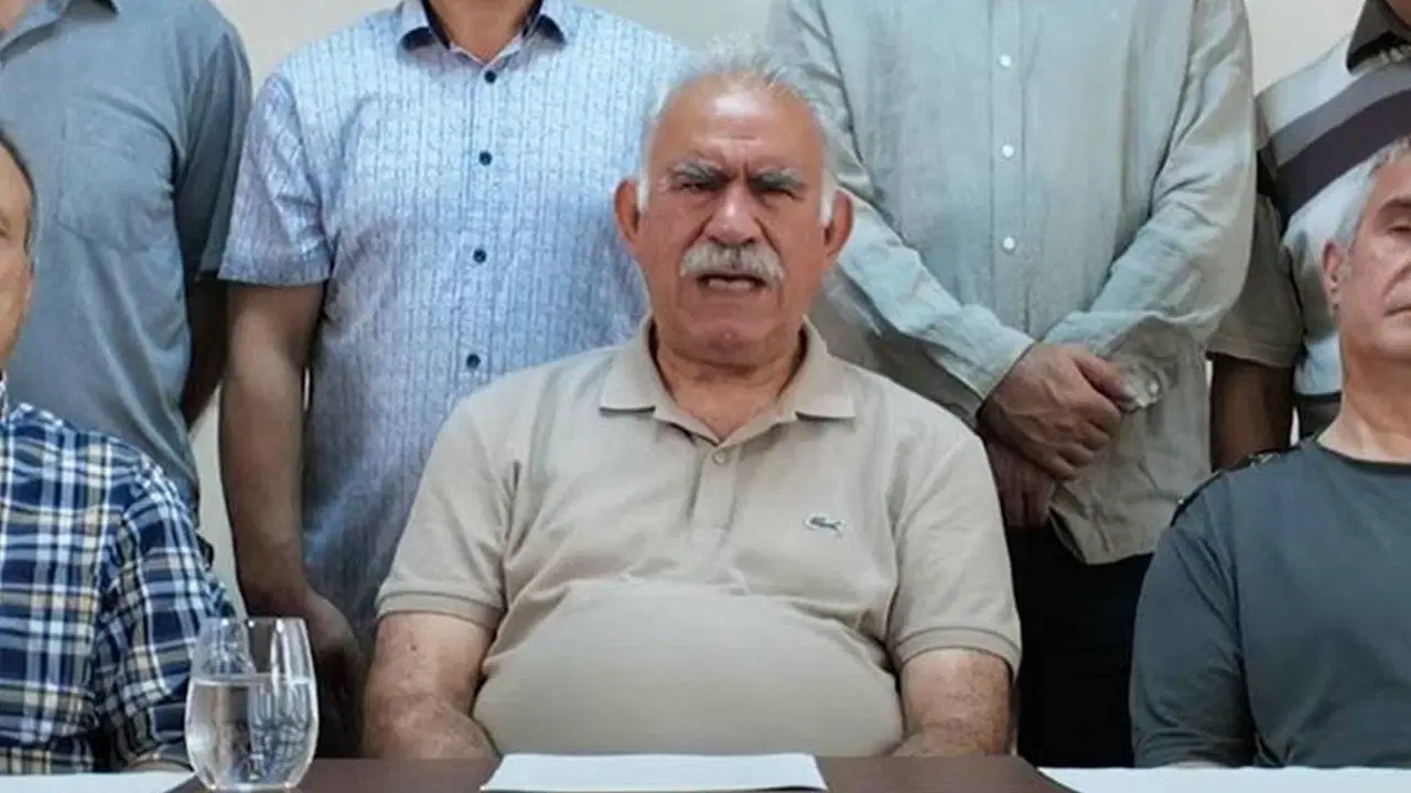 Öcalan’ın sözleri gündemde: AKP’li isimden ‘Her şey sil baştan’ yorumu – Son Dakika Siyaset Haberleri