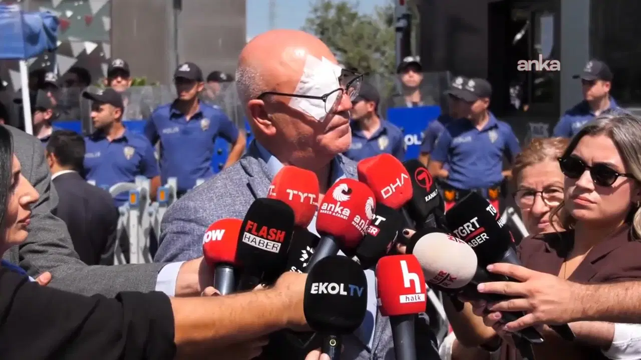 Görme kaybından ‘gözlük’ korudu! Mahmut Tanal sağlık durumunu paylaştı, Ali Yerlikaya’ya çağrı yaptı: ‘Polisinizi, uykusu varsa otel odalarına gönderin!’ – Son Dakika Siyaset Haberleri Görme kaybından ‘gözlük’ korudu! Mahmut Tanal sağlık durumunu paylaştı, Ali Yerlikaya’ya çağrı yaptı: ‘Polisinizi, uykusu varsa otel odalarına gönderin!’ – Son Dakika Siyaset Haberleri
