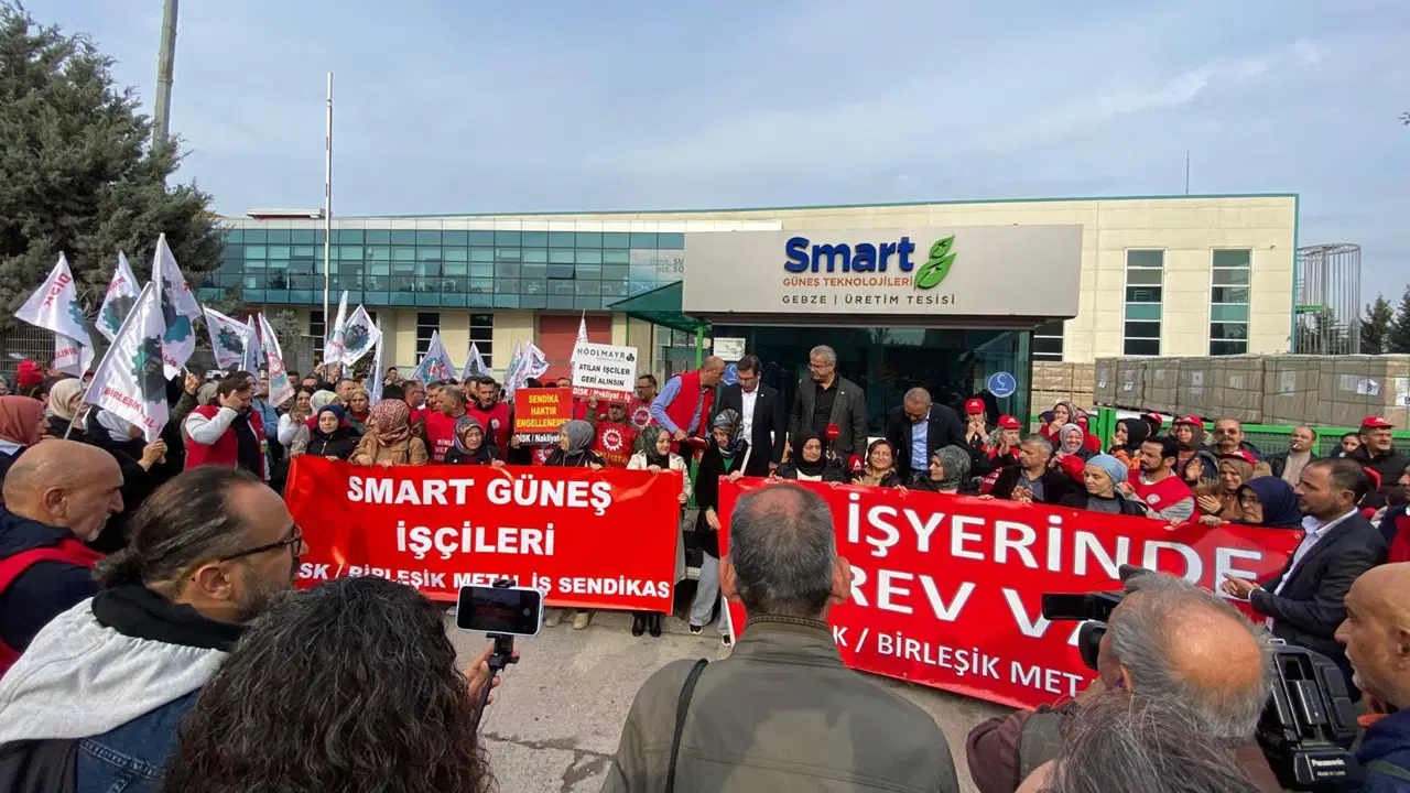 İşçilerin düşük zam isyanı: Smart Solar’da grev başladı – Son Dakika Siyaset Haberleri