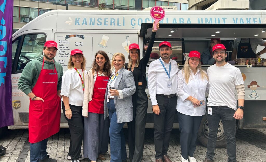 Merck Türkiye çalışanları kanser tedavisi gören çocuklar için el ele verdi! Merck Türkiye çalışanları kanser tedavisi gören çocuklar için el ele verdi!