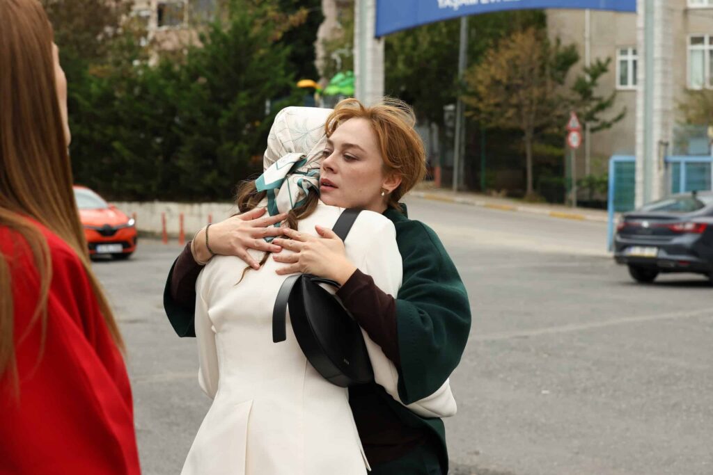 Bahar: Çiçek Açmaya Hazır Mısın? 55. Bölümde Harun, Maral’ın gerçeğini anlattı! Seren hastaneden uzaklaştırıldı!
