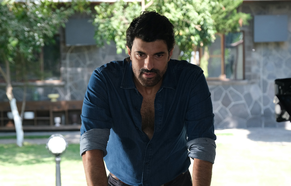 Bereketli Topraklar dizisi 2 Kasım Pazar akşamı izleyicisi ile buluşuyor! Bereketli Topraklar dizisi 2 Kasım Pazar akşamı izleyicisi ile buluşuyor!