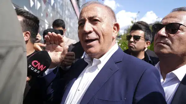 Kayyum Gürsel Tekin’den ‘mutlak butlan davası’ yorumu: ‘Bu bizimle ilgili bir durum değil, ilgilenmiyorum…’ – Son Dakika Siyaset Haberleri