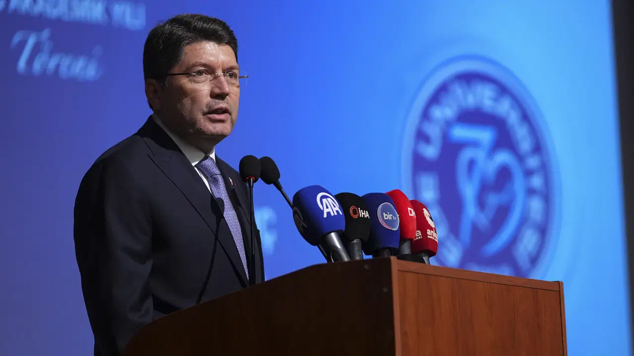 Bakan Tunç’tan ‘beyin göçü’ tepkisi: Gençlere ‘Bu ülkede yaşanmaz’ diyenler var… – Son Dakika Siyaset Haberleri