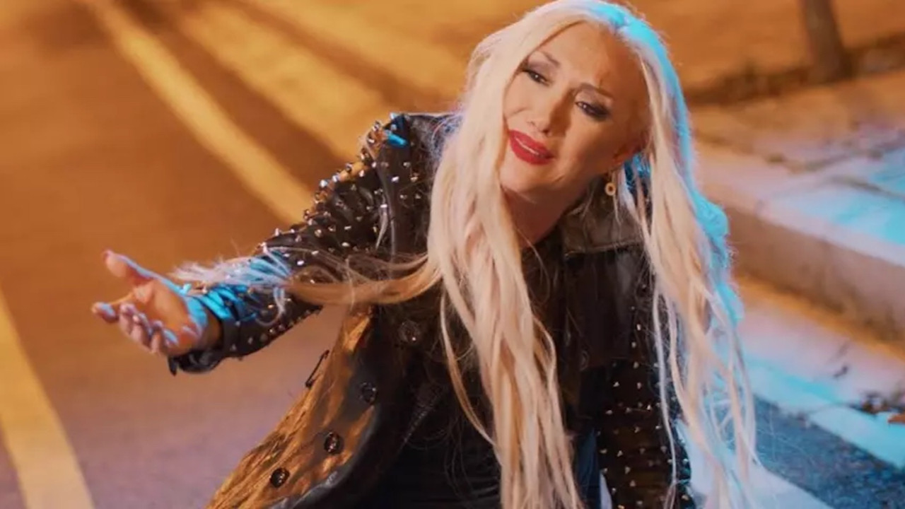 Güllü’nün patronu gizli tanık getirdi! Kızı Tuğyan Ülkem Gülter isyan etti: Güllü’nün patronu gizli tanık getirdi! Kızı Tuğyan Ülkem Gülter isyan etti: