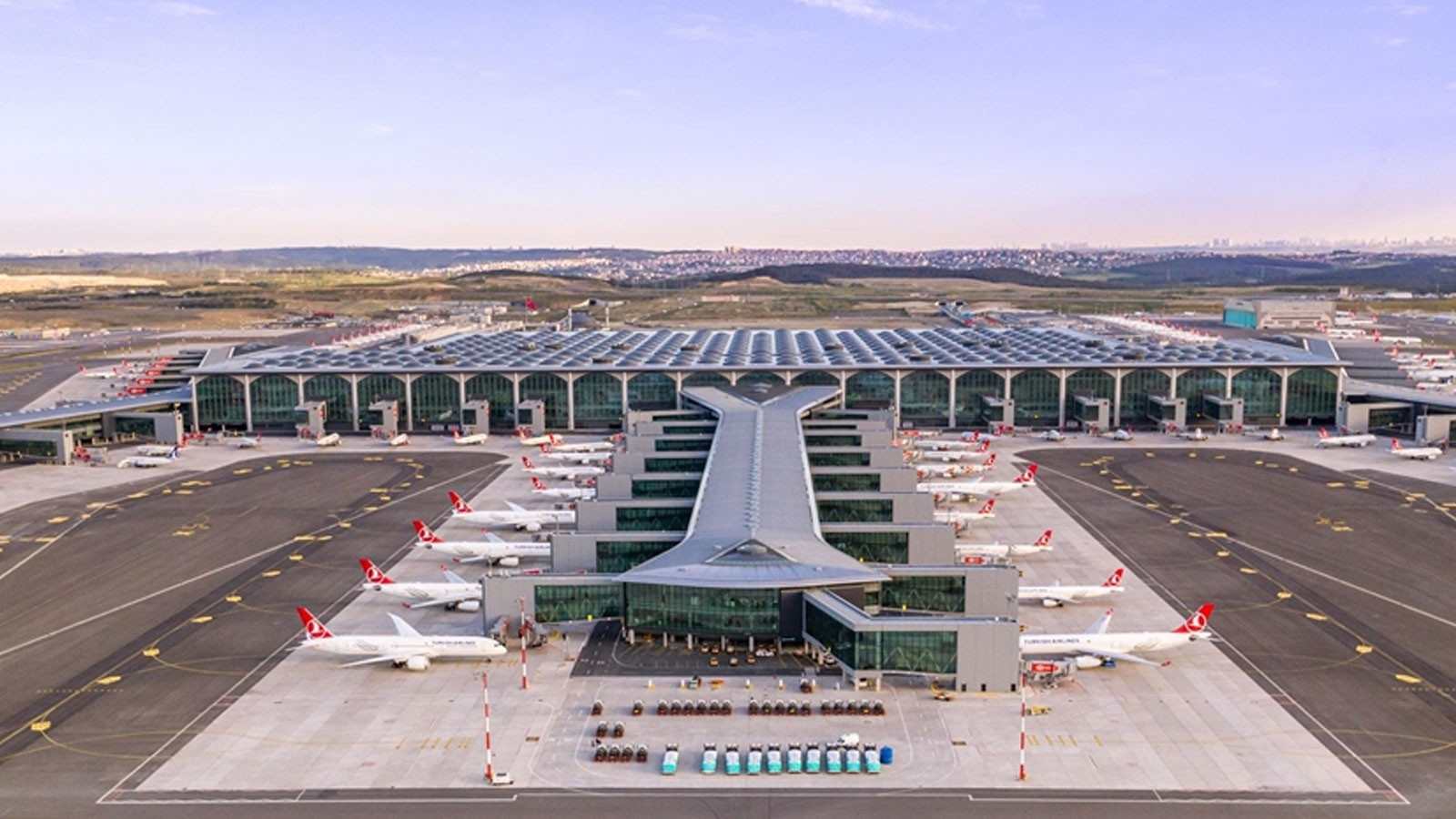 İstanbul Havalimanı Avrupa’nın zirvesindeki yerini korudu