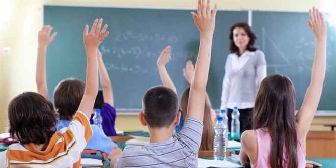 Öğretmenlerden “Kariyer Basamaklarında Adalet” Çağrısı: “Maaşlarımız Her Ay 8-17 Bin TL Eksik Yatıyor”