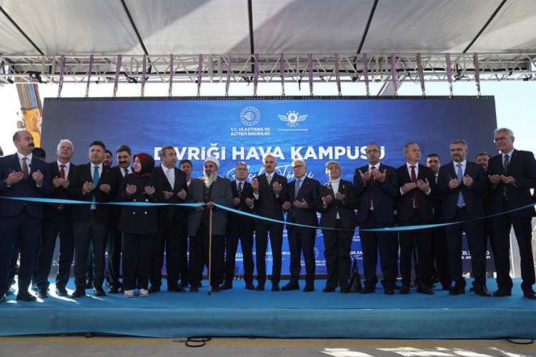 Türkiye’nin 14. hava kampüsü törenle açıldı Türkiye’nin 14. hava kampüsü törenle açıldı