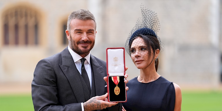 Victoria Beckham İlk Erkek Giyimi Tasarımını Duyurdu