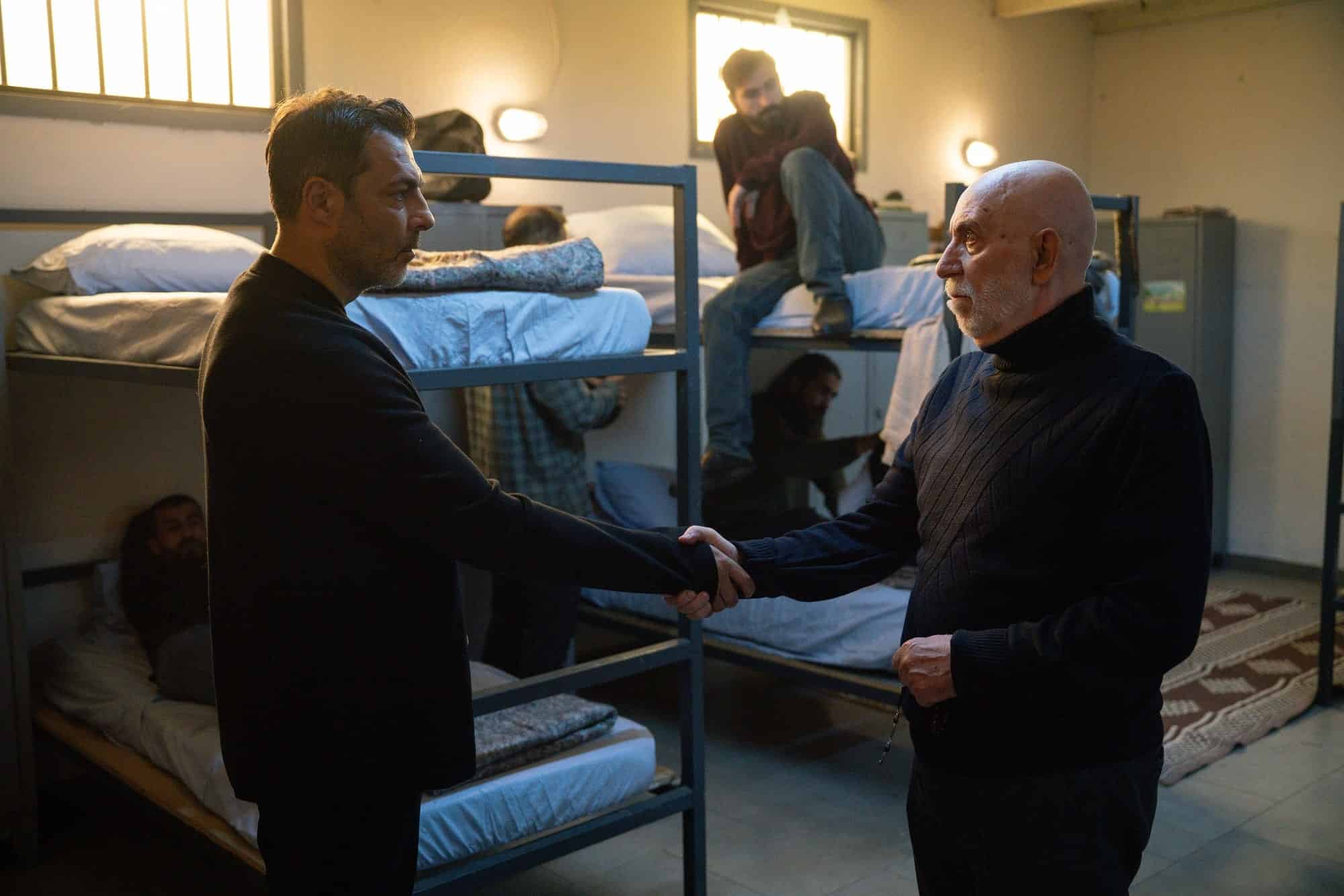 Kızılcık Şerbeti’nin kadrosuna usta oyuncu Macit Koper dahil oluyor!