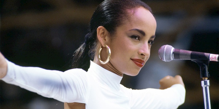 Sade’nin Moda Dünyasına Etkisi ve Tarzı Sade’nin Moda Dünyasına Etkisi ve Tarzı