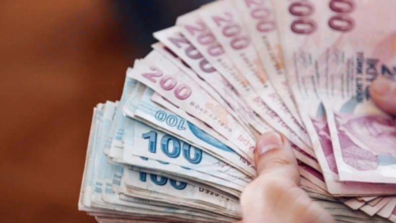 Öğretmenlerden MEB’e Çağrı: “100 Bin TL Alt Sınır Getirilsin”